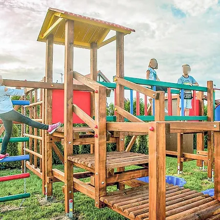 Feriehus Dom Szeregowy Darłowo